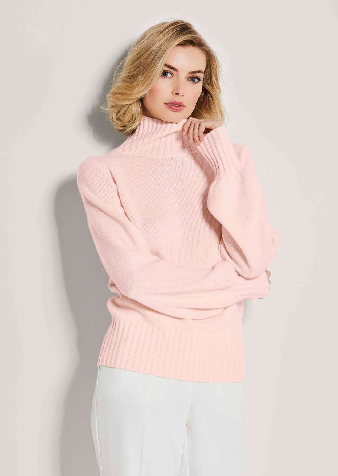 Кашемировый свитер с объемными рукавами