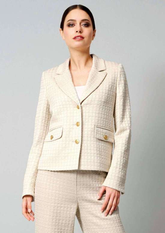 Блейзер в стиле букле