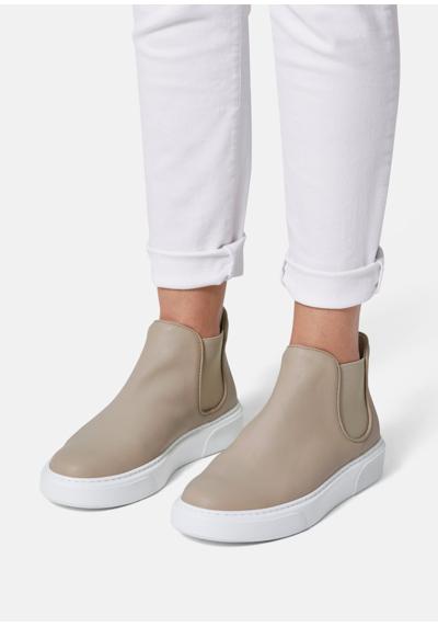Кожаные ботинки модного белого цвета