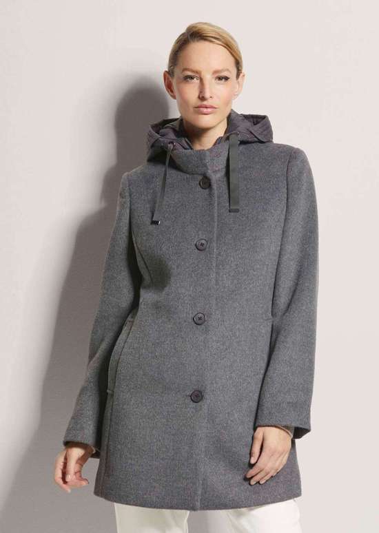 Пальто со съемной вставкой