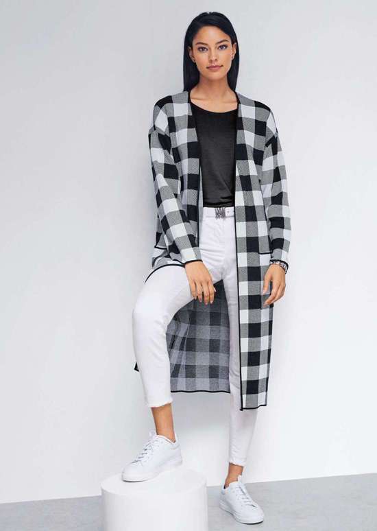 Трикотажное пальто без застежки из клетчатого жаккарда