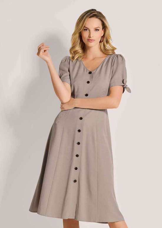 Платье в полрукава с короткими рукавами