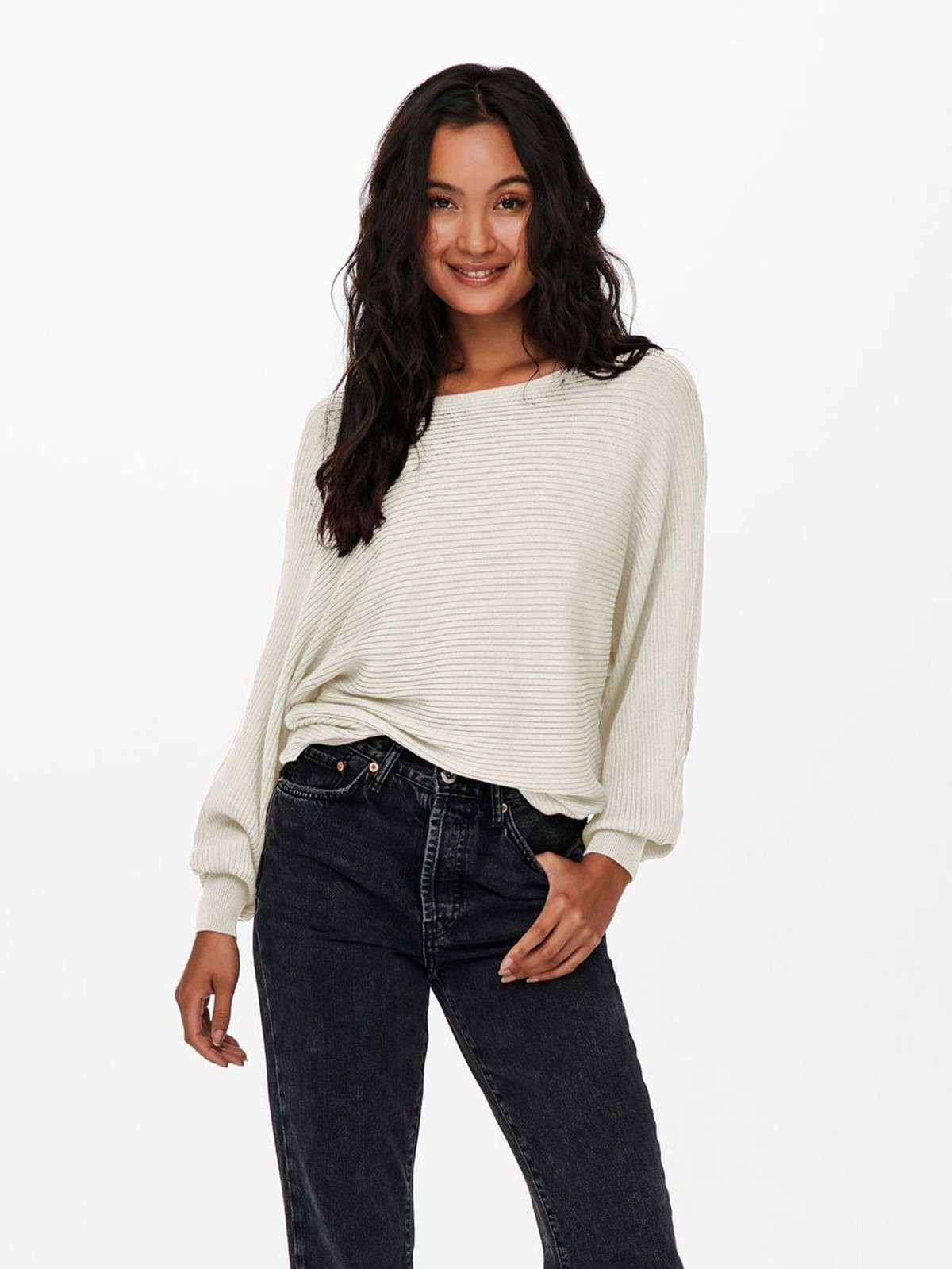 Вязаный свитер короткий вязаный свитер стрейч, свитер с длинными рукавами ONLADALINE (1 шт.) 4217 белого цвета