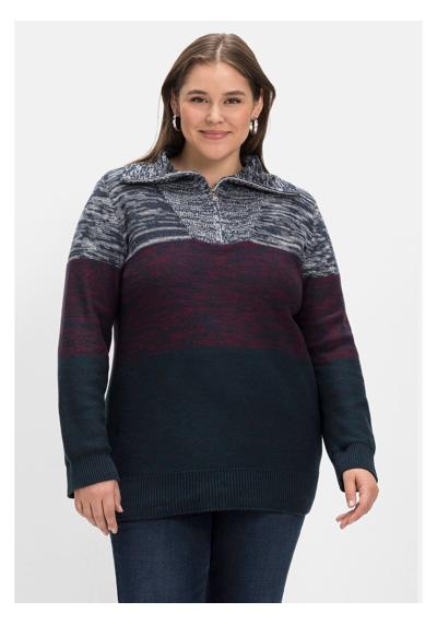 Вязаный свитер больших размеров с тройным воротником.