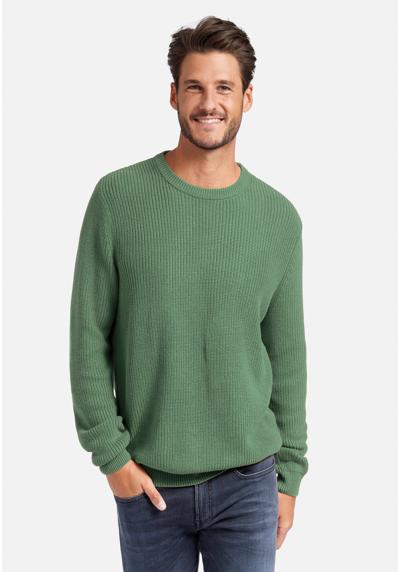 Вязаный свитер свитер