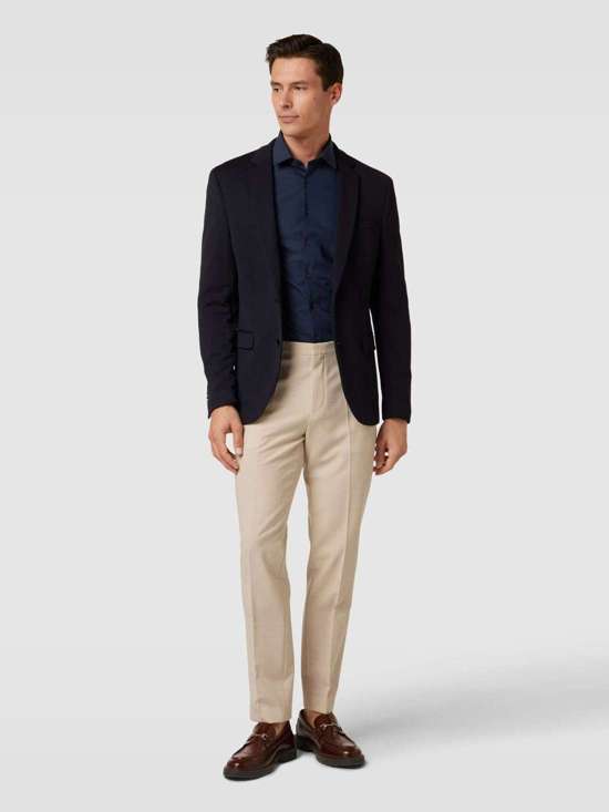 Куртка на двух пуговицах с карманами с клапанами