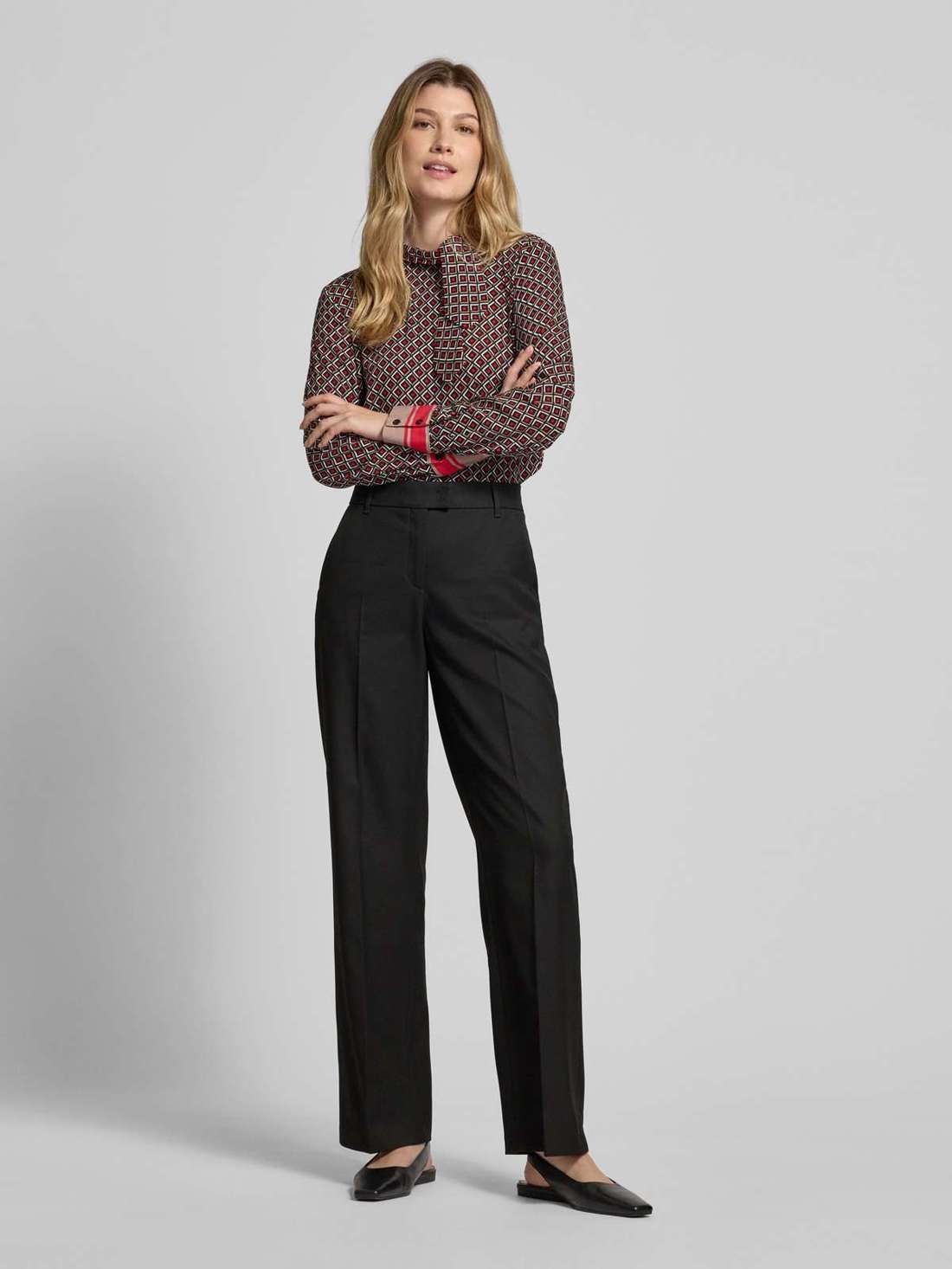 Блузка прямого кроя из вискозы с бантиком