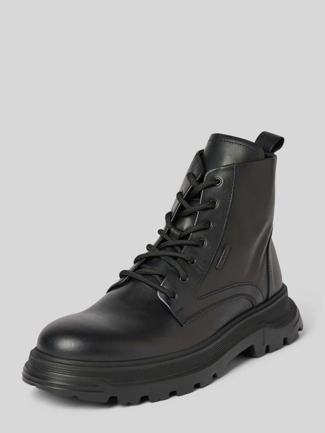 Кожаные ботинки со шнуровкой DESMON