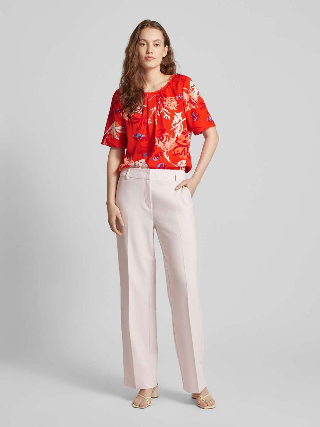 Блузка с принтом по всей поверхности