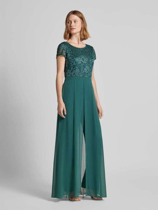 Комбинезон с круглым вырезом