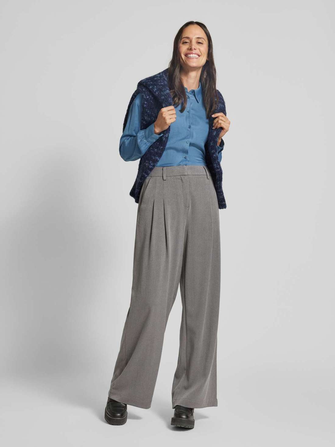 Блузка-рубашка стандартного кроя с воротником «Кент» Sandelina