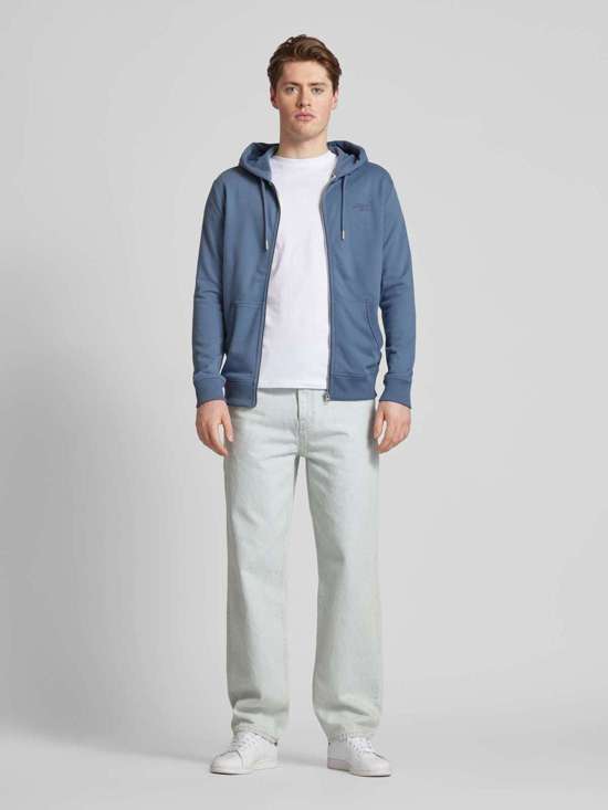 Толстовка с вышивкой этикеток ESSENTIAL LOGO