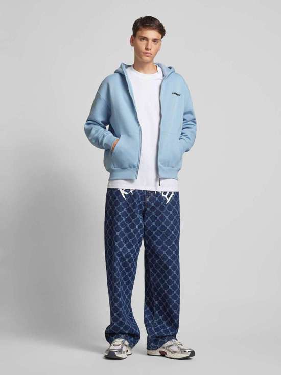 Футболка оверсайз с принтом этикетки