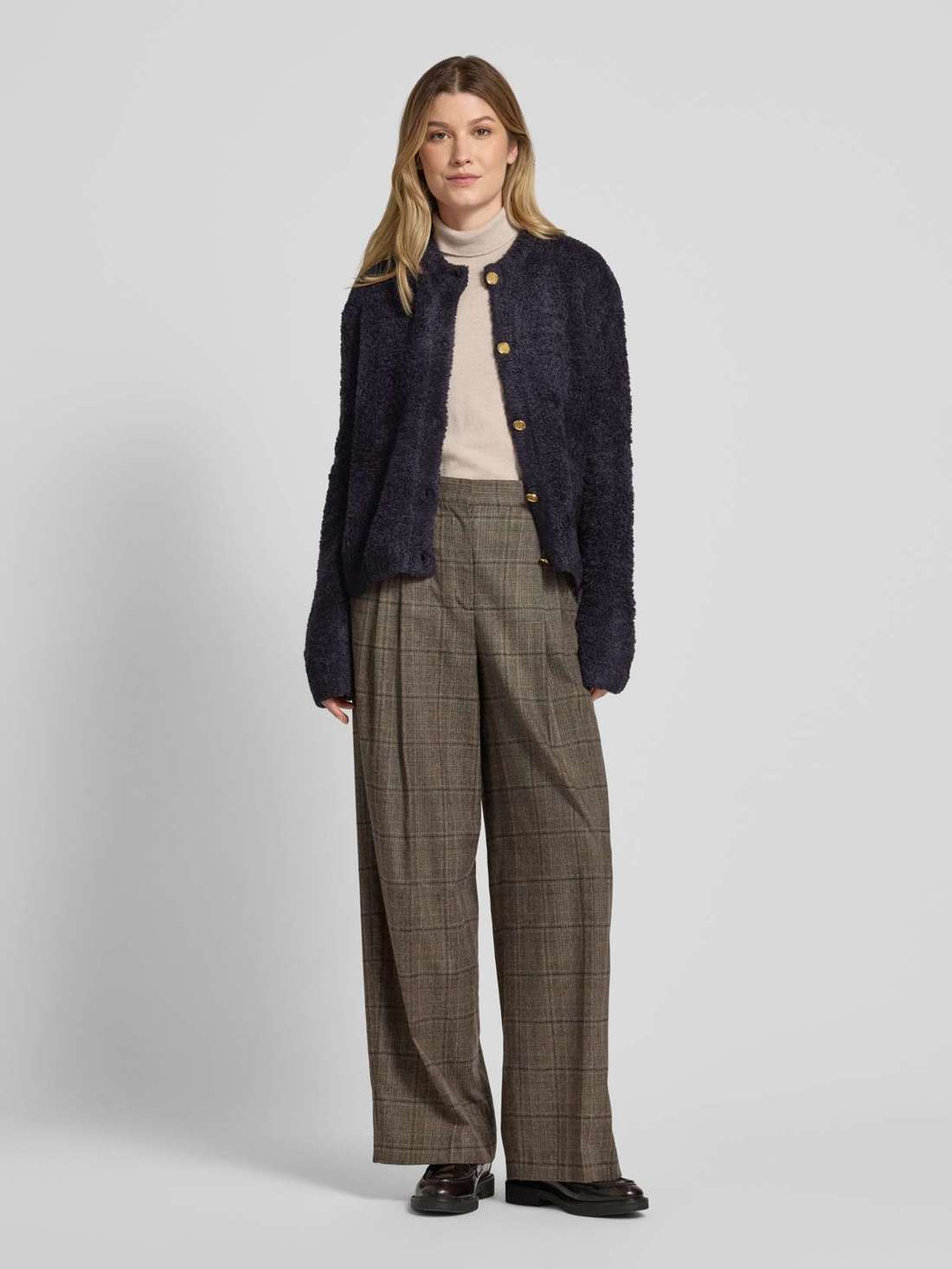 Вязаный свитер с планкой на пуговицах