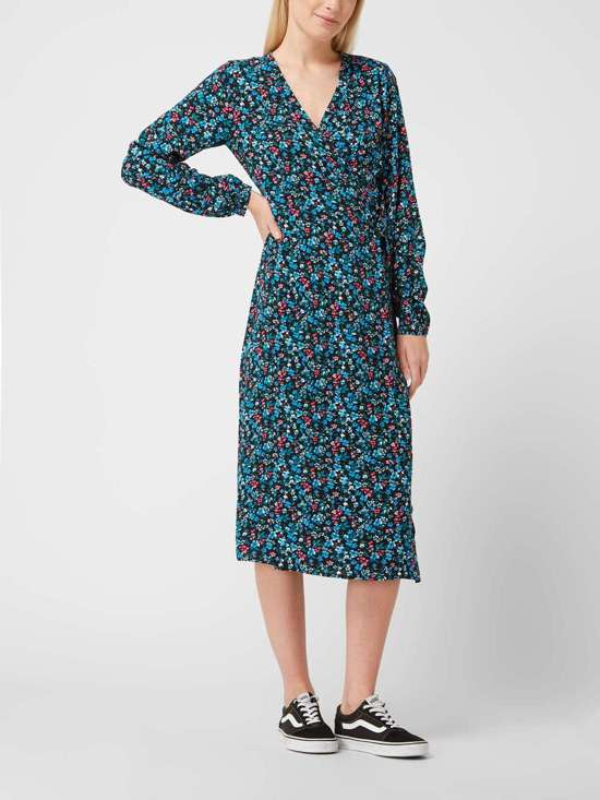 Платье из вискозы с запахом Selma