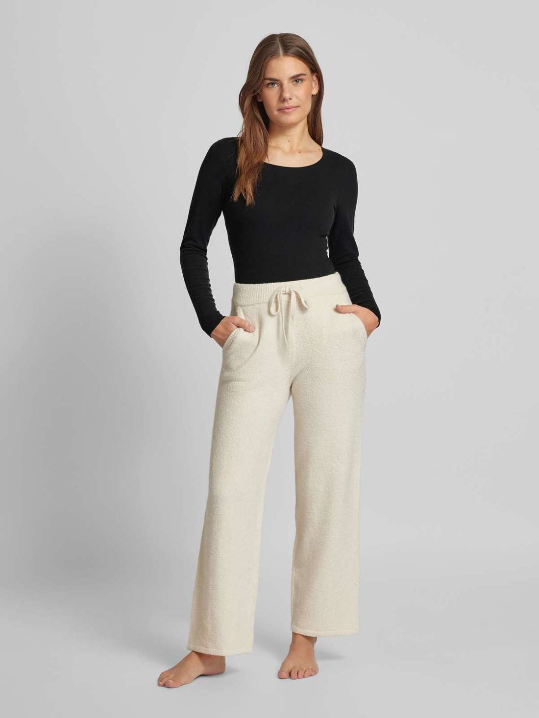 Термостойкий длинный рукав с круглым вырезом