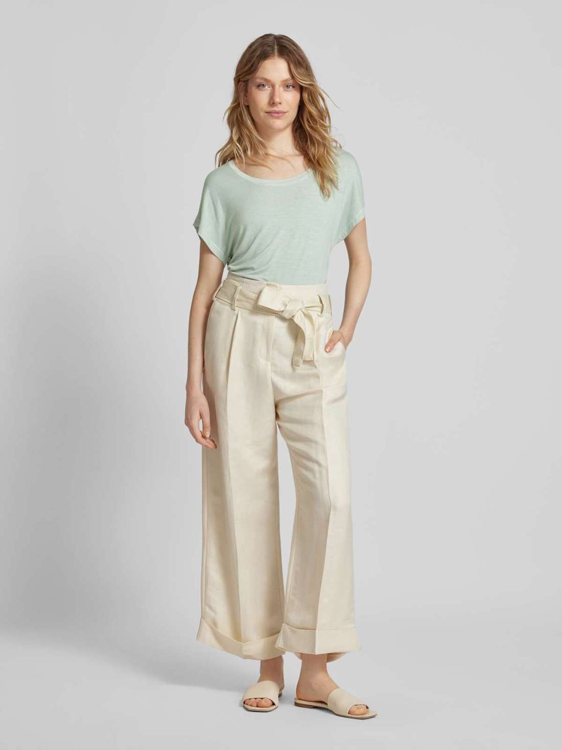 Футболка с короткими рукавами