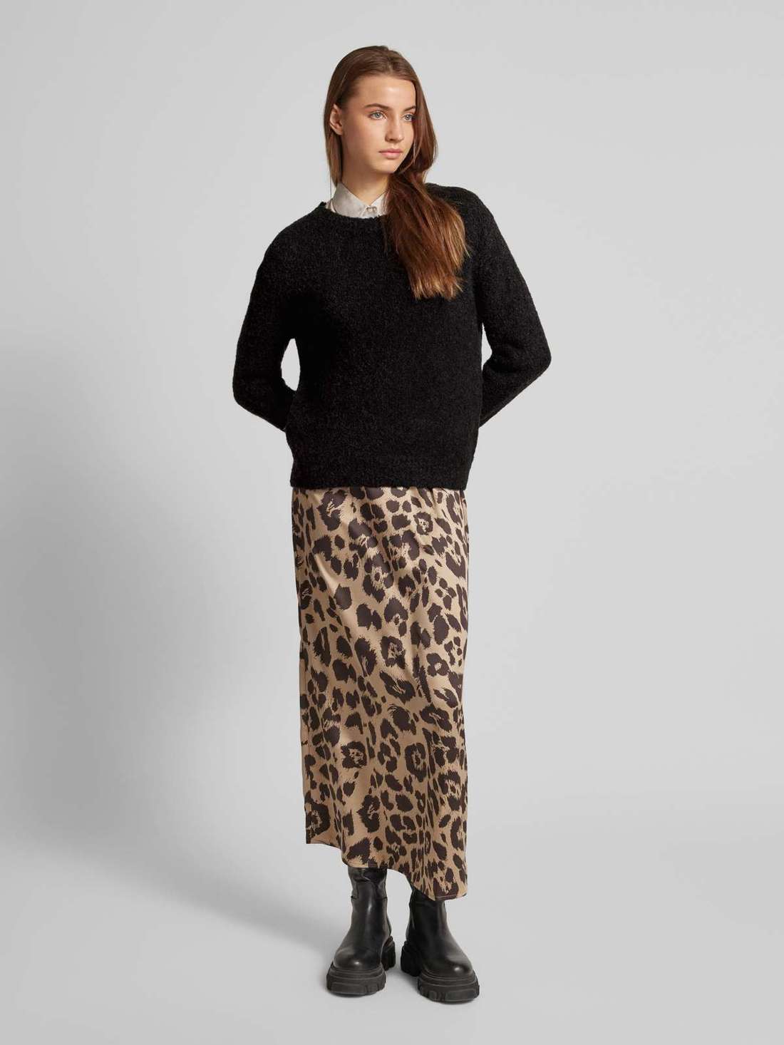 Свитер-букле стандартного кроя из смеси натуральной шерсти и шерсти альпаки