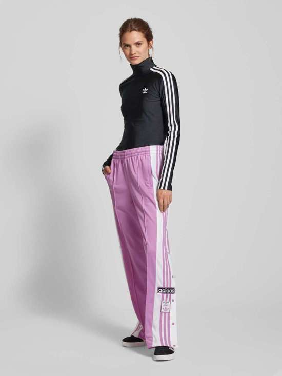 Лонгслив с принтом этикетки