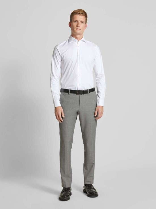 Деловая рубашка приталенного кроя с воротником-акулой Pares