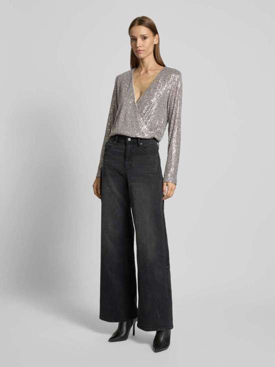 Длинный рукав с отделкой пайетками Lilu