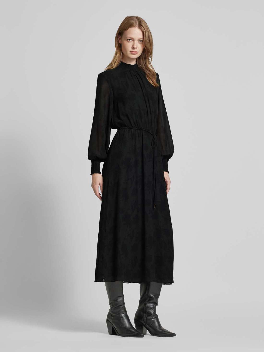 Платье миди с поясом