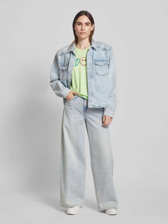 Футболка с мотивным принтом