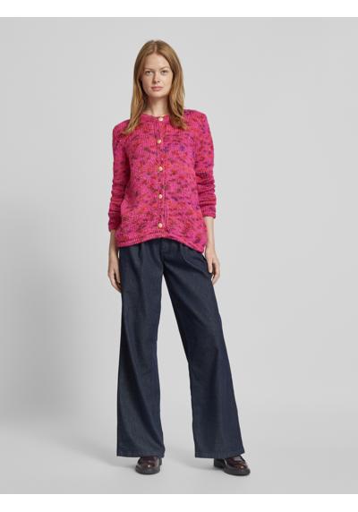 Вязаный свитер с ребристыми манжетами