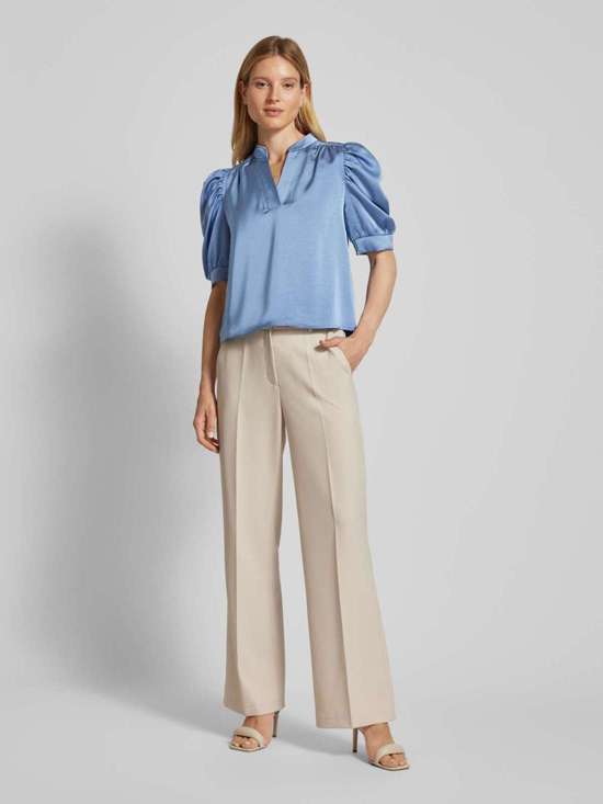 Блузка-рубашка с V-образным вырезом Roella