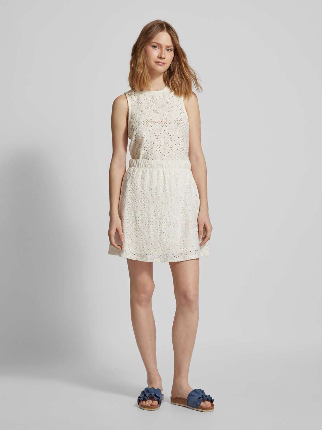 Мини-юбка с эластичным поясом