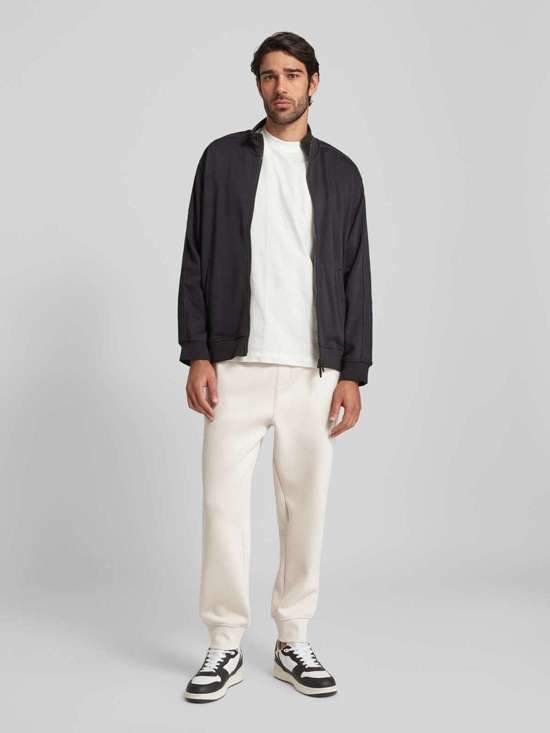 Спортивные брюки с эластичным поясом