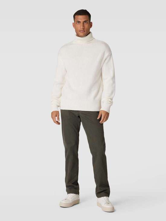 Брюки с нашивкой-лейблом