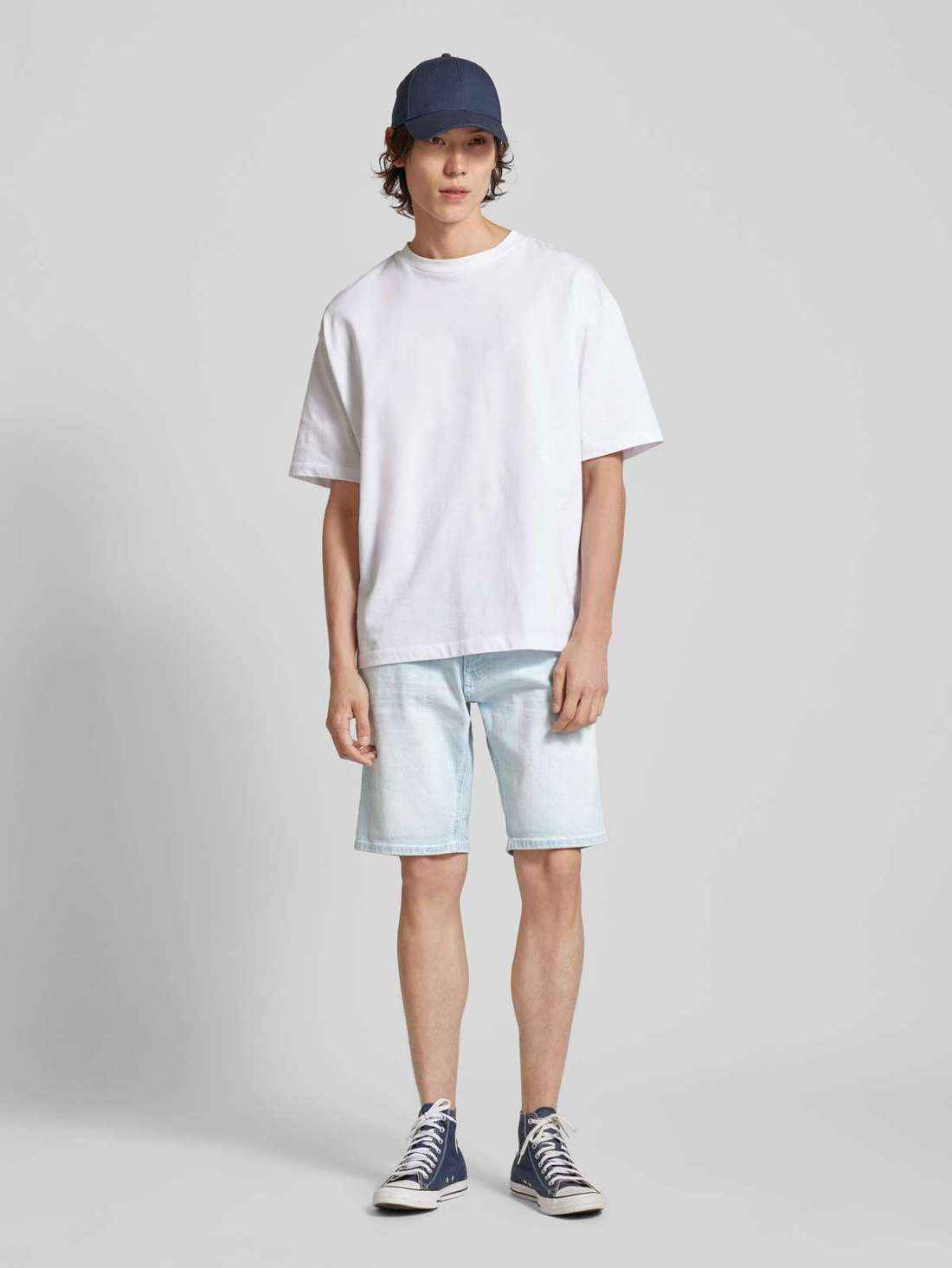 Джинсовые шорты стандартного кроя с пятью карманами, модель «CHRIS»