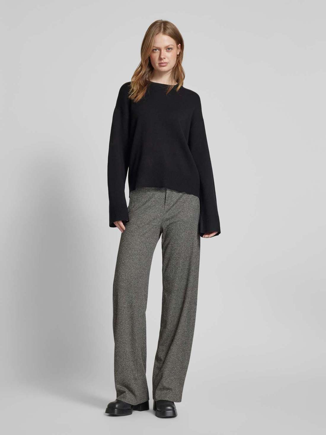 Широкие брюки с задними карманами FAE