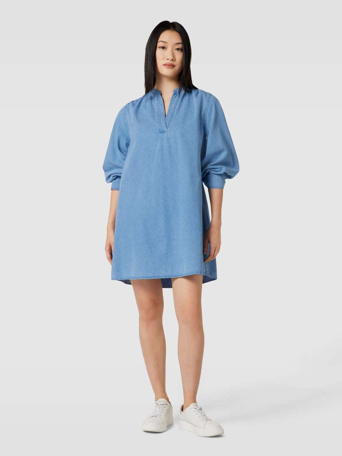 Джинсовое платье с воротником-туникой Wupale