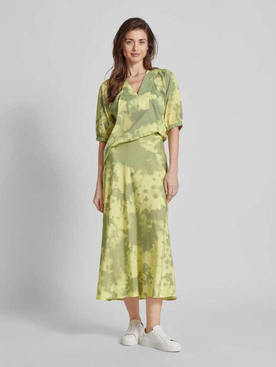 Блуза в стиле батик ISILDAA BLOMMAA