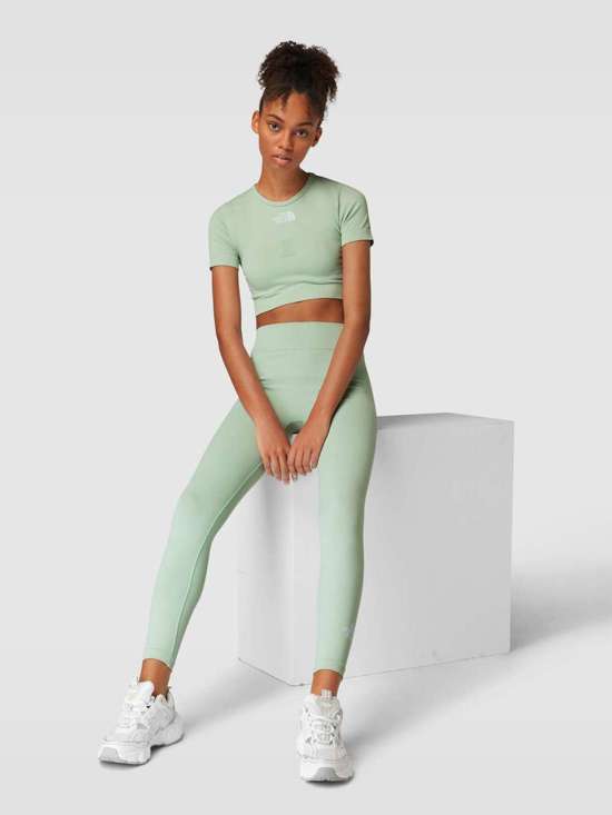 Укороченная футболка с лейблом NEW SEAMLESS