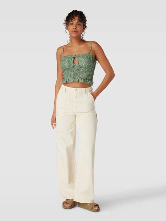 Укороченный топ с узором по всей поверхности