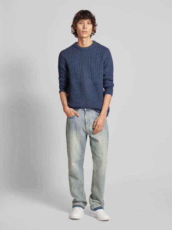 Вязаный свитер косным узором Jacob