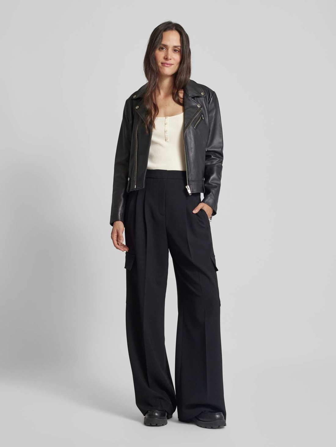 Майка с планкой на пуговицах BRISA