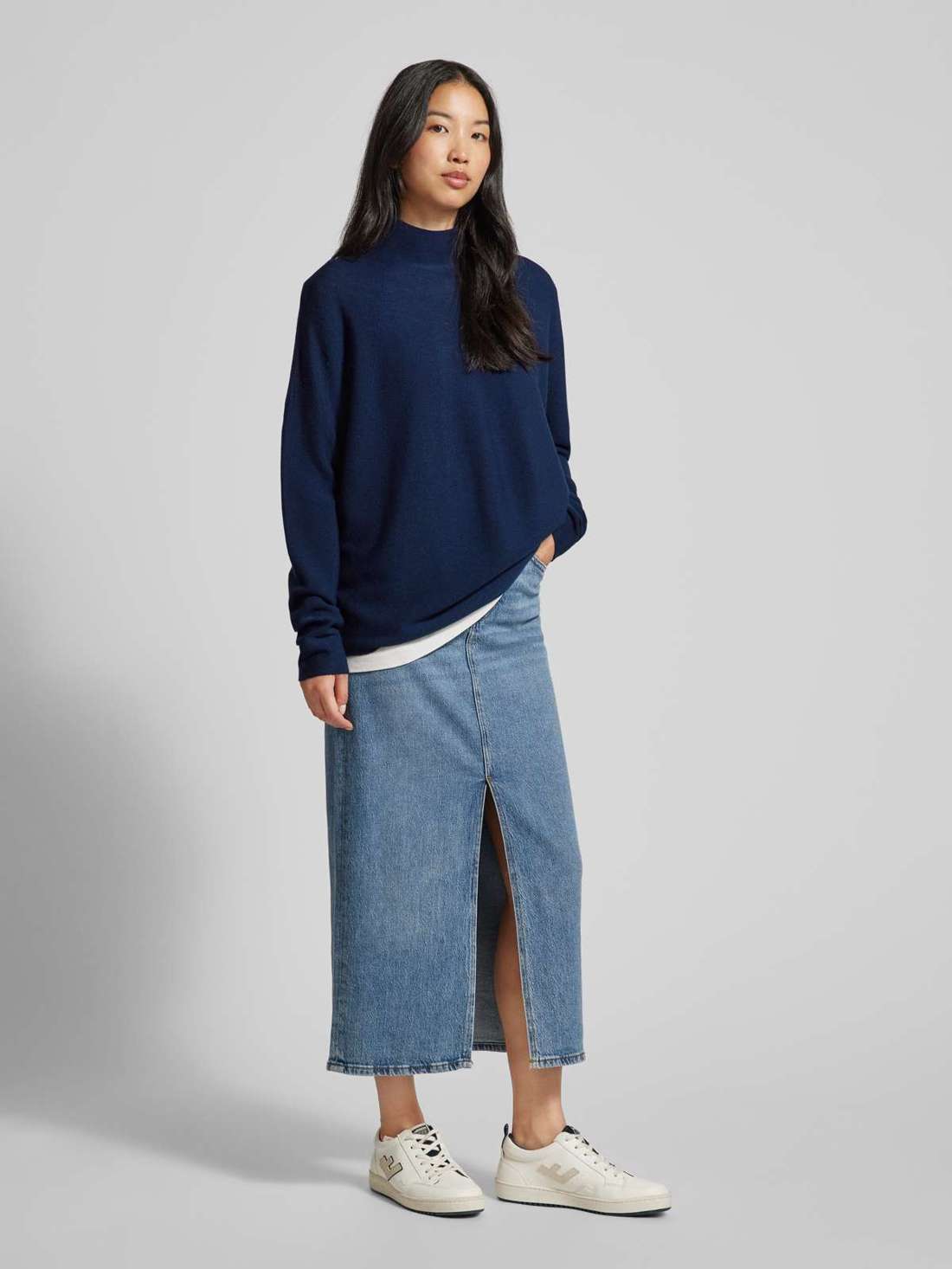 Вязаный свитер из натуральной шерсти с воротником стойкой LYZA