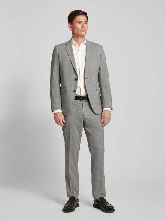 Деловая рубашка приталенного кроя из тонкого твила