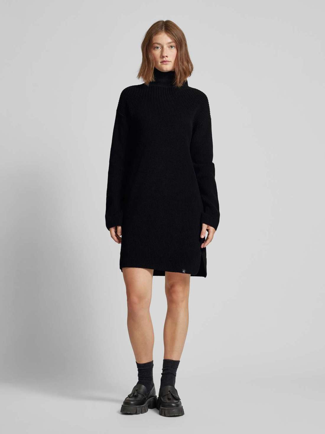 Трикотажное платье длиной до колена с воротником стойкой CHUNKY LOOSE