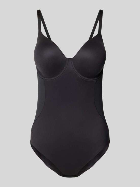 Боди с вырезом в форме сердца