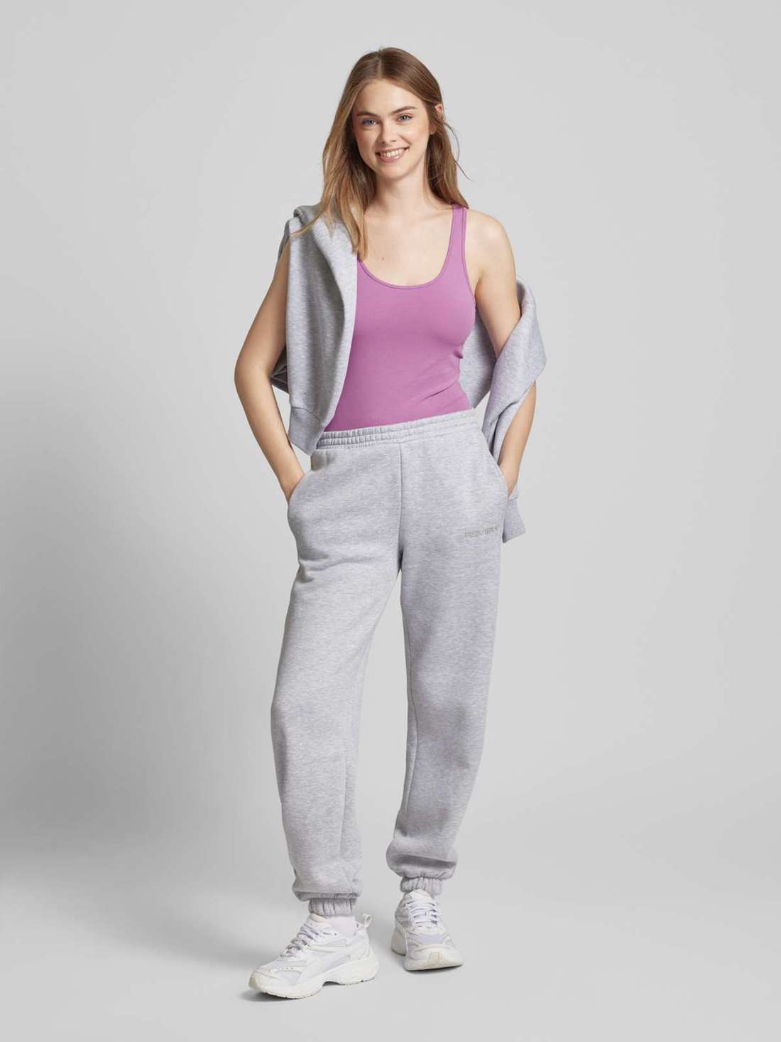 Майка с этикеткой