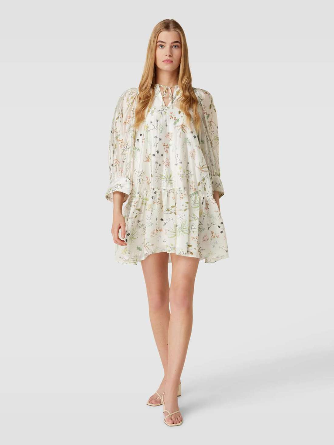 Мини-платье с цветочным узором по всей поверхности Keya