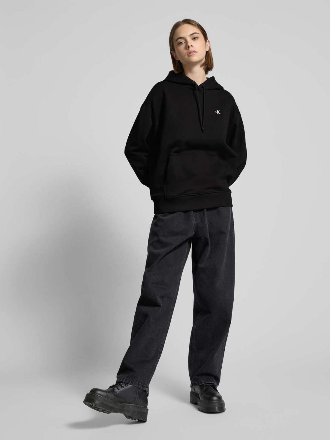 Толстовка с вышивкой логотипа SCRIPT INSTITUTIONAL