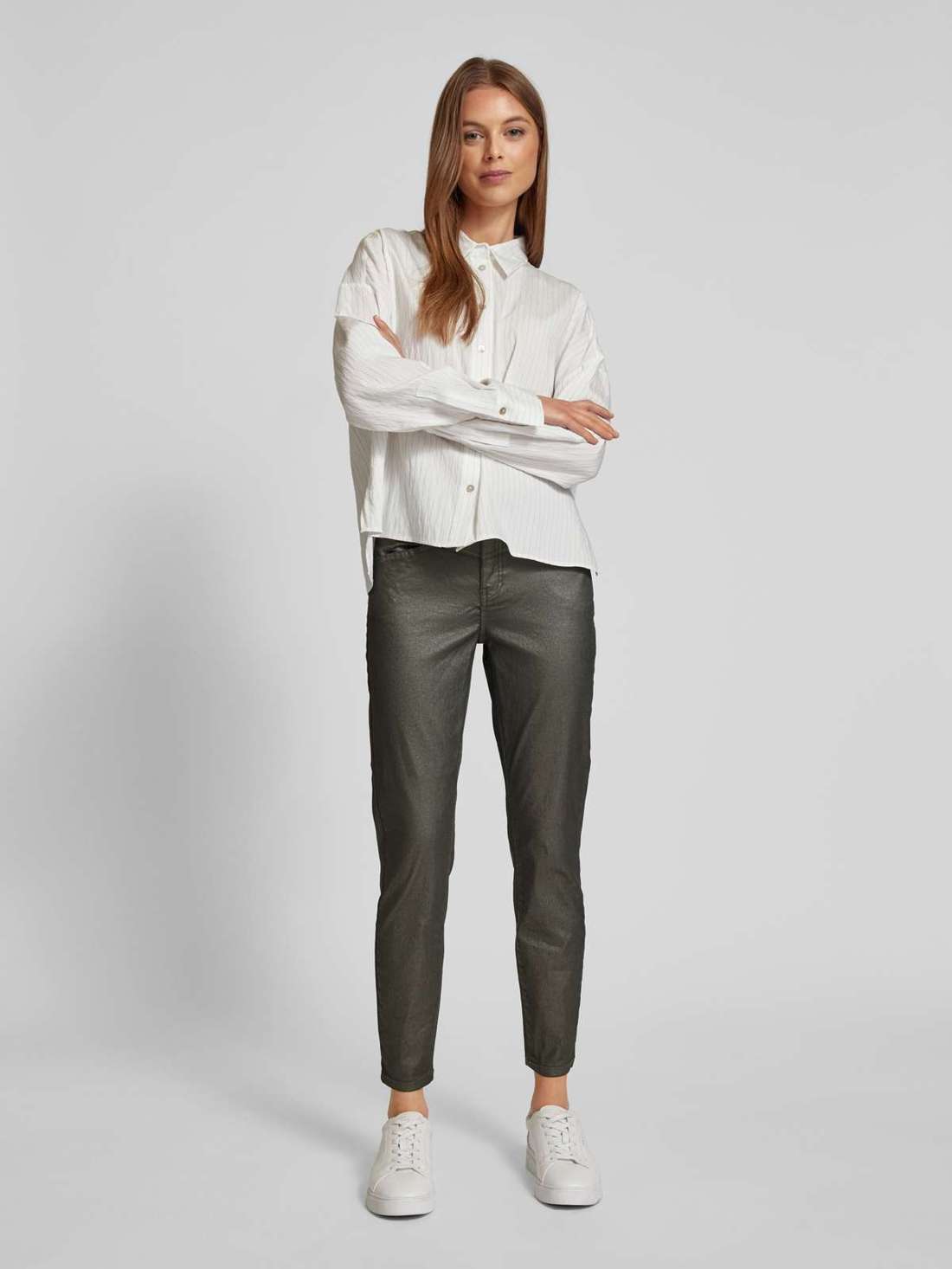 Джинсы с боковыми карманами Evita