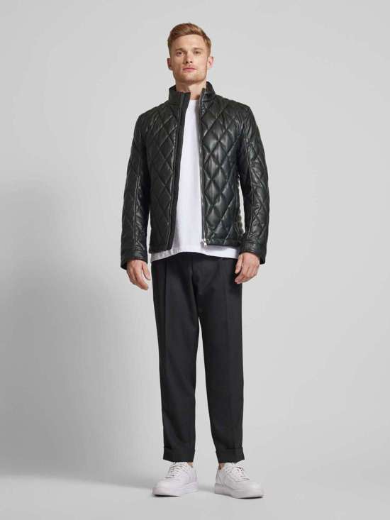 Куртка из искусственной кожи со стегаными швами