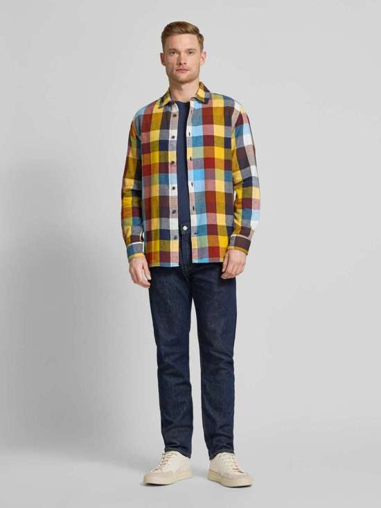 Повседневная рубашка свободного кроя с воротником акулы